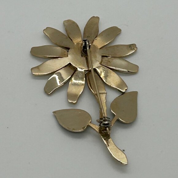Vintage Daisy Flower Enamel Brooch Gold-Tone Metal White Yellow Floral Design - Picture 8 of 11